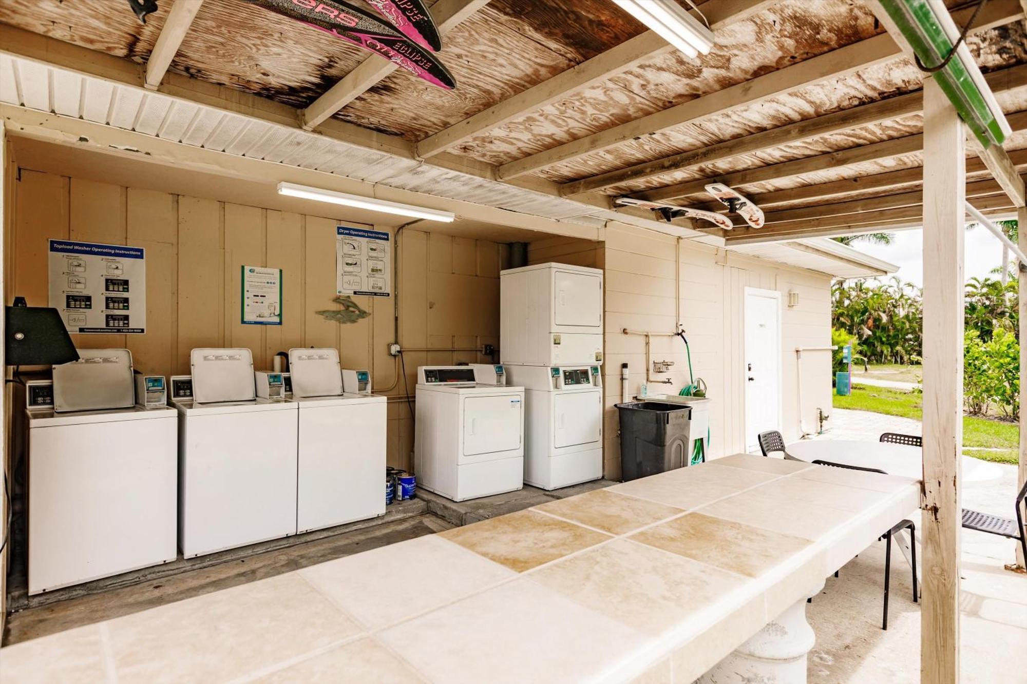 2 Bed Cottage With Pool, Close To Beach! Bbq Grills & Patio Fort Myers Exteriör bild